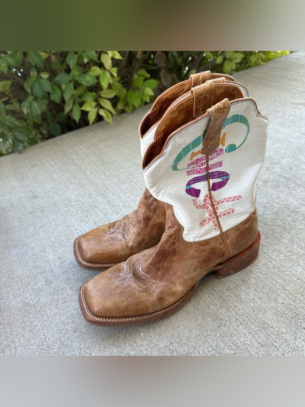 Cinch Brown and White Embroidered Western Cowgirl Boots